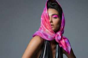 What Platonic Friendship Really Means And Why So Few of Us Have It Cosminha Luxury Silk Scarves